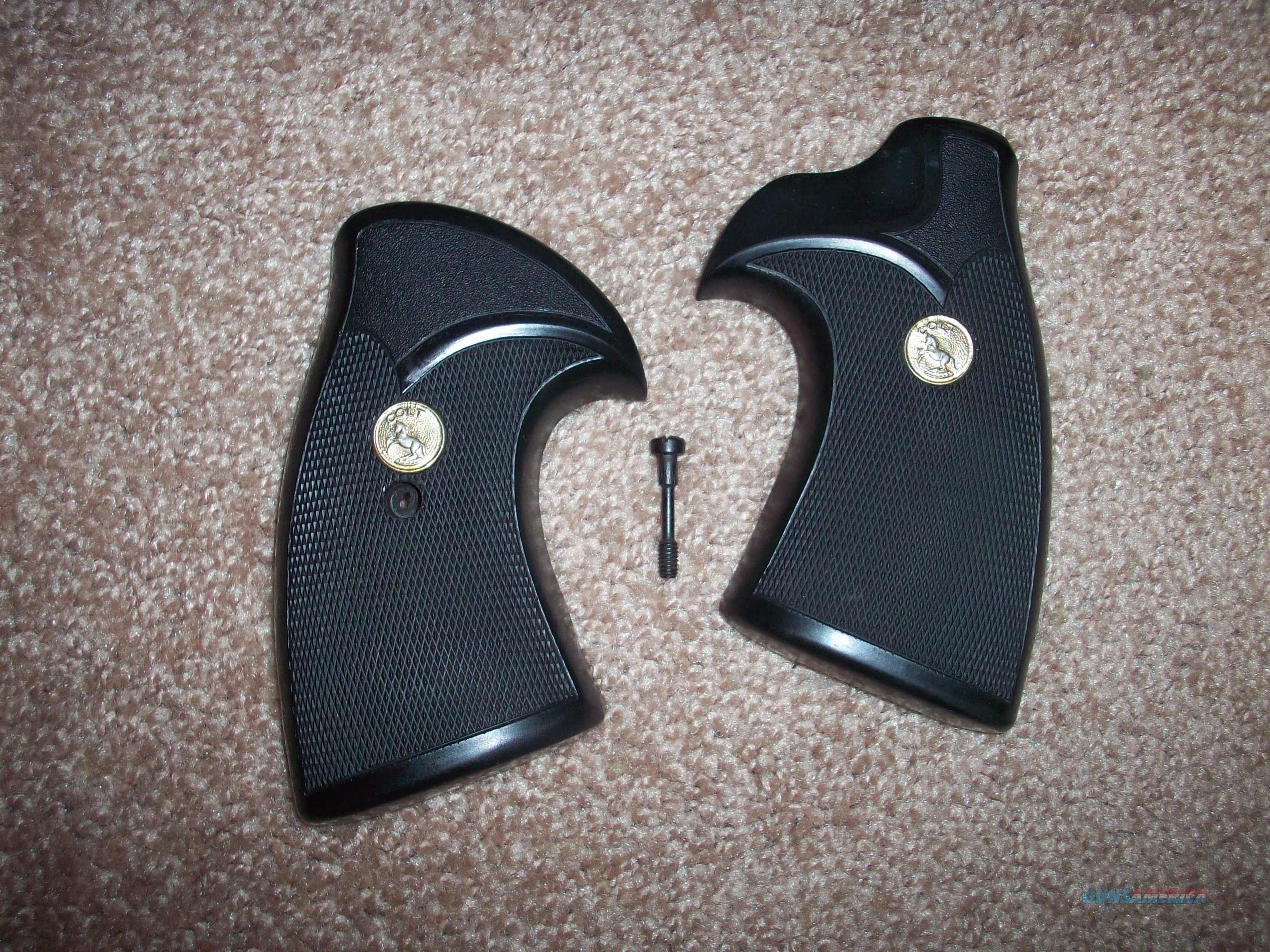 Colt Presentation Grips By Pachmayr For Sale At 964034204 3351