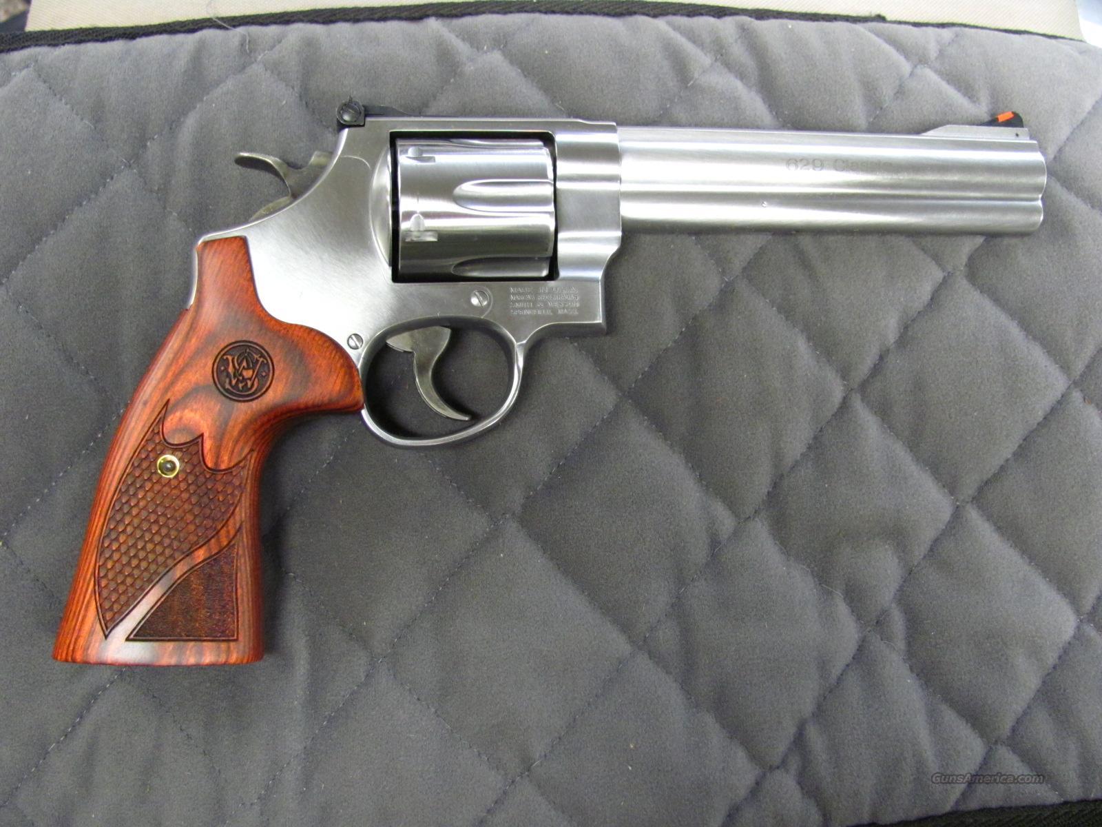 Smith & Wesson Model 629 Deluxe 44 ... for sale at Gunsamerica.com ...