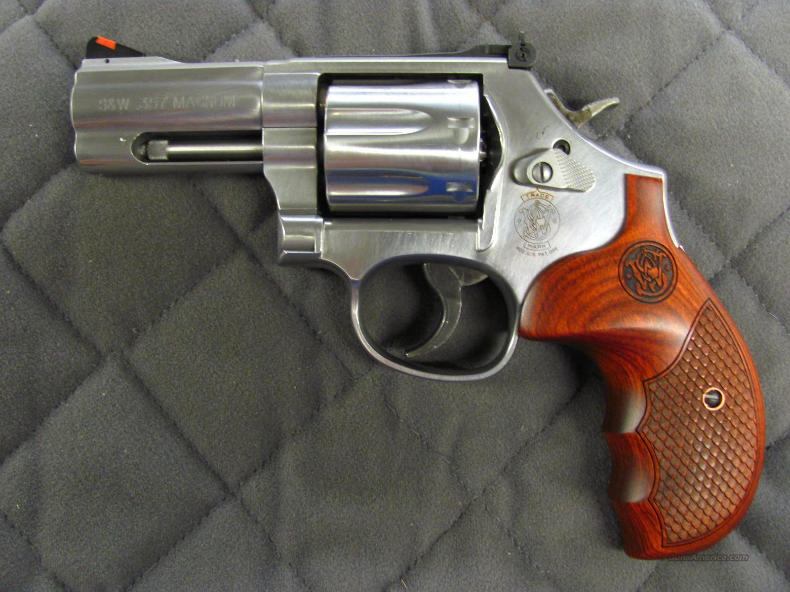 Smith And Wesson Model 686 Deluxe 3 I For Sale At 955917014 4353