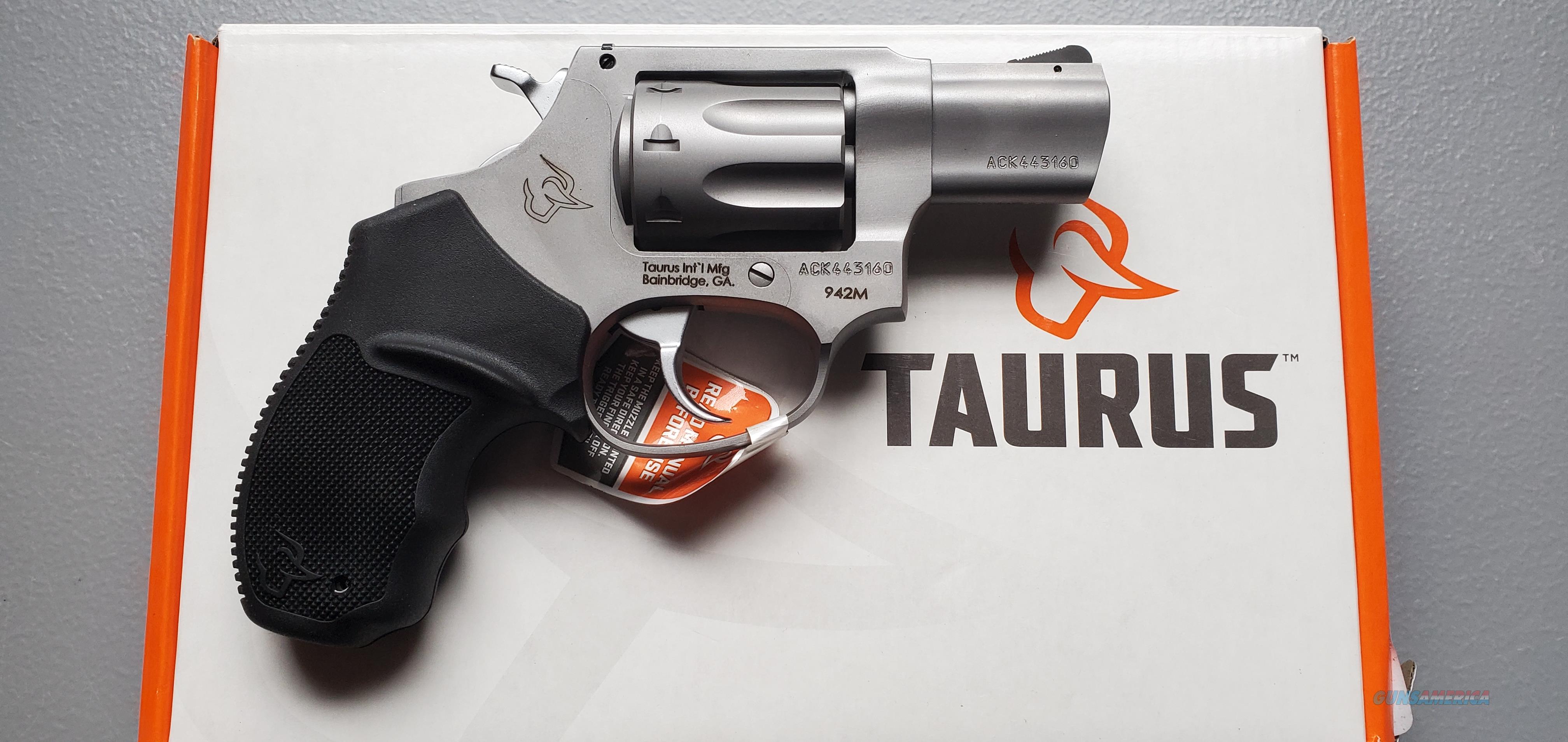 TAURUS 942 22mag 2