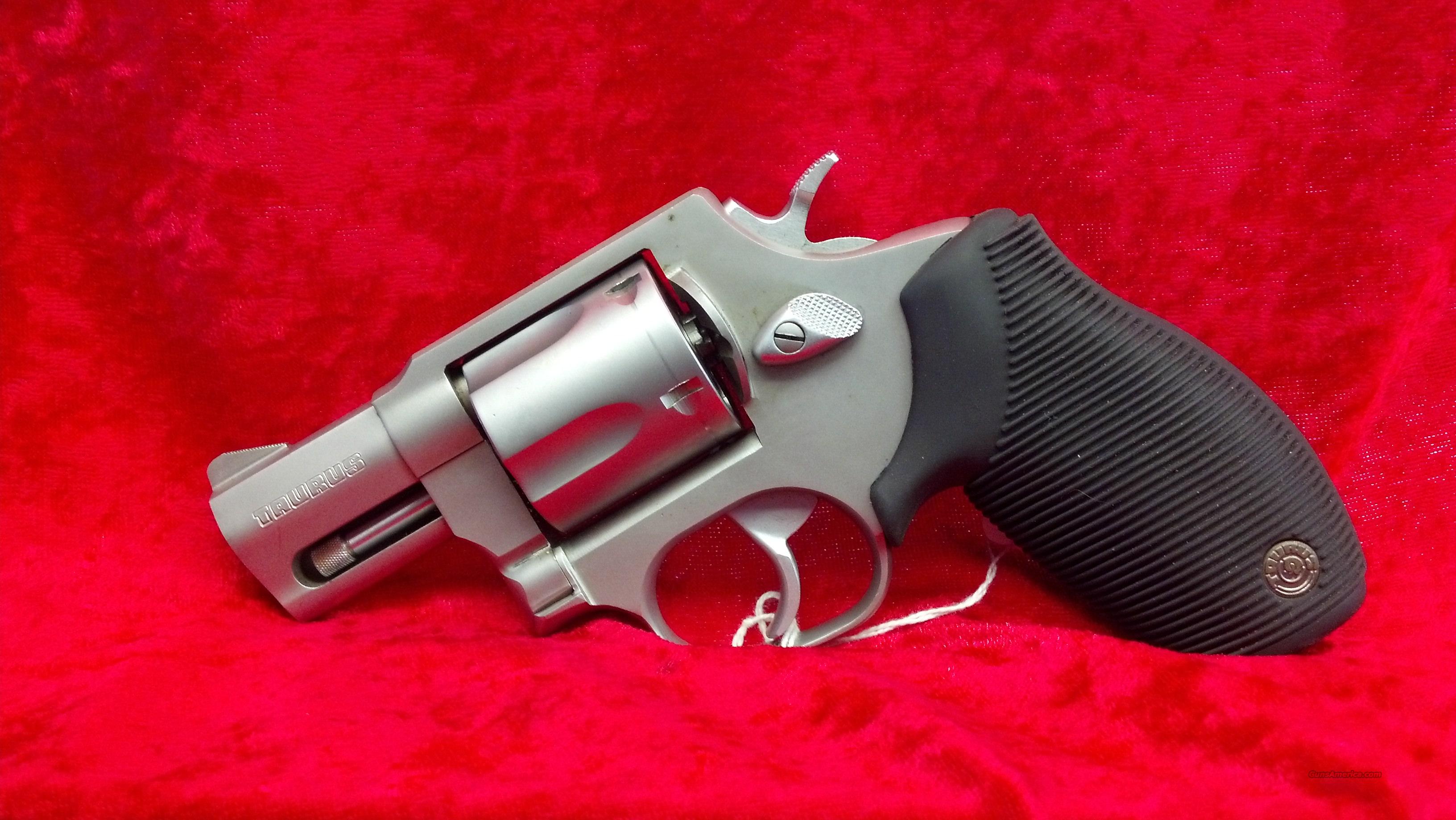 .40 calibre revolver