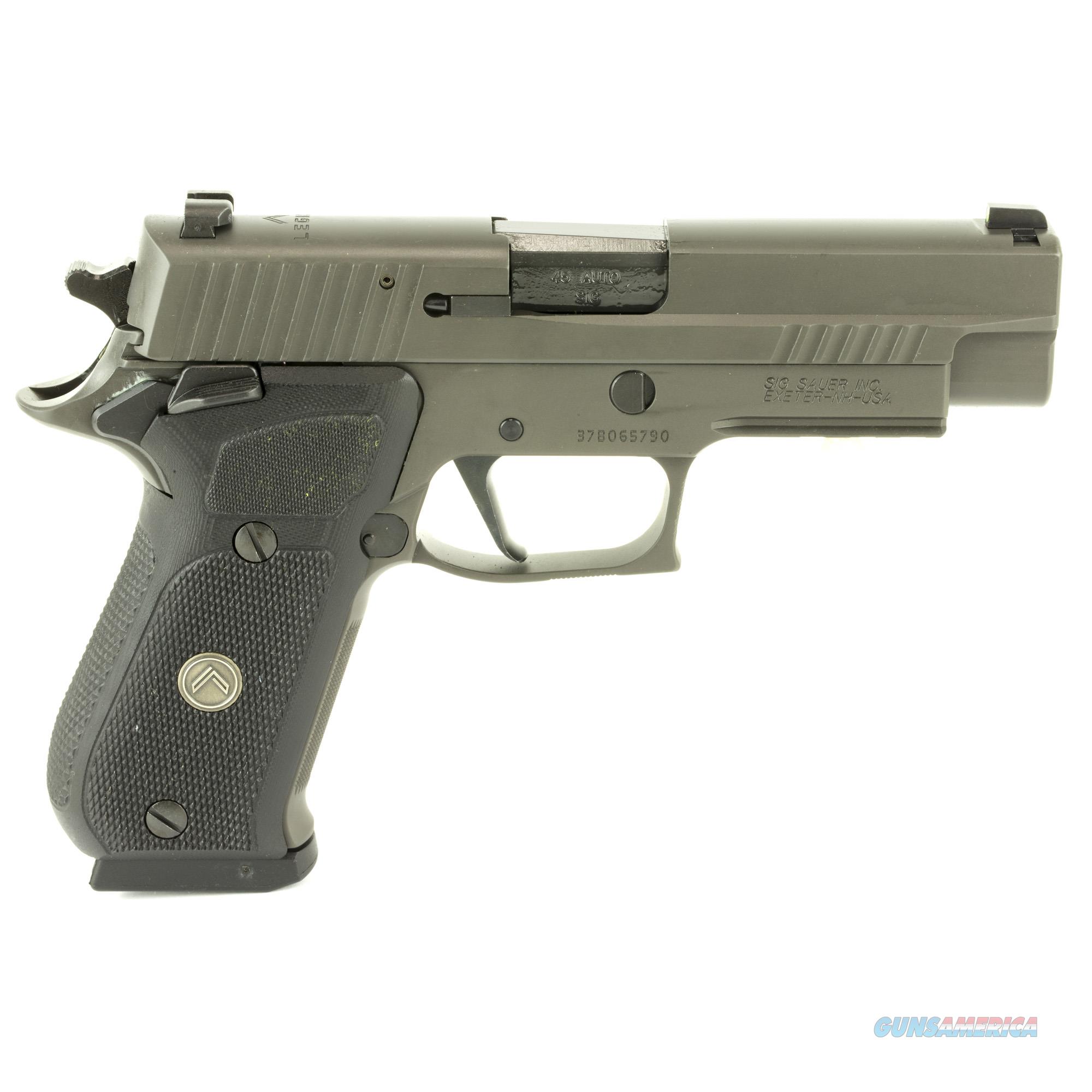 220 p. Sig p220. Sig Sauer p220 Legion. Sig Sauer p220 с глушителем. Зиг Зауэр 220 45 ACP.