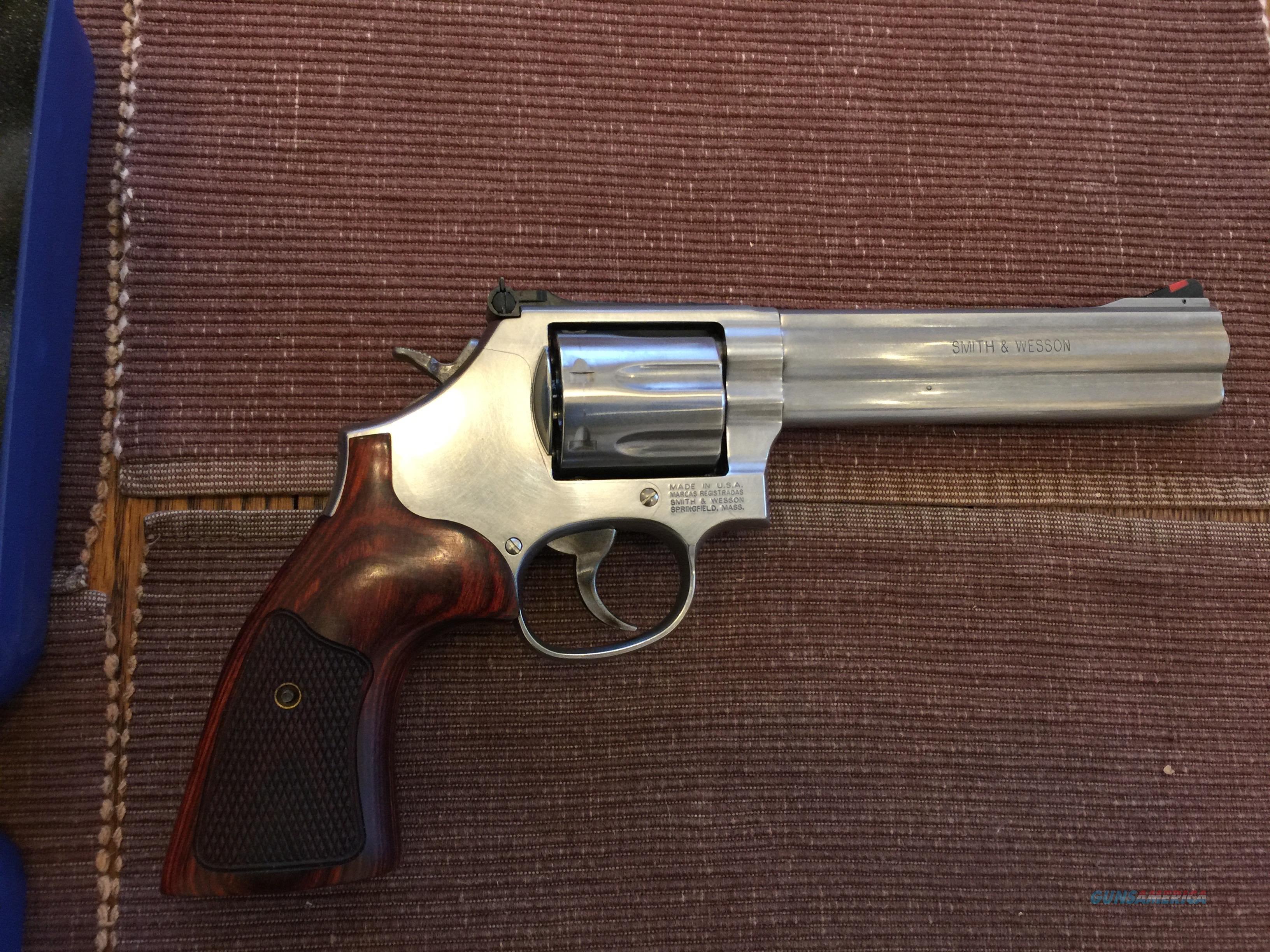 Smith & Wesson 686 .357 Magnum, 6