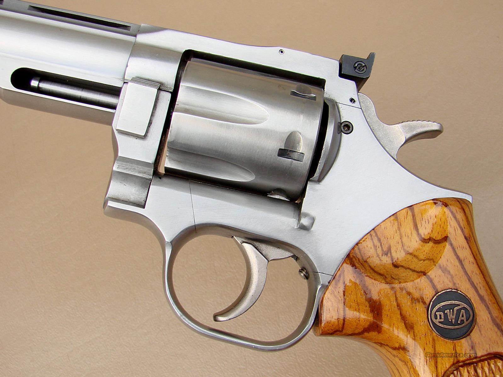 Dan Wesson Model 715 Revolver In 35 For Sale At 946408894 0072