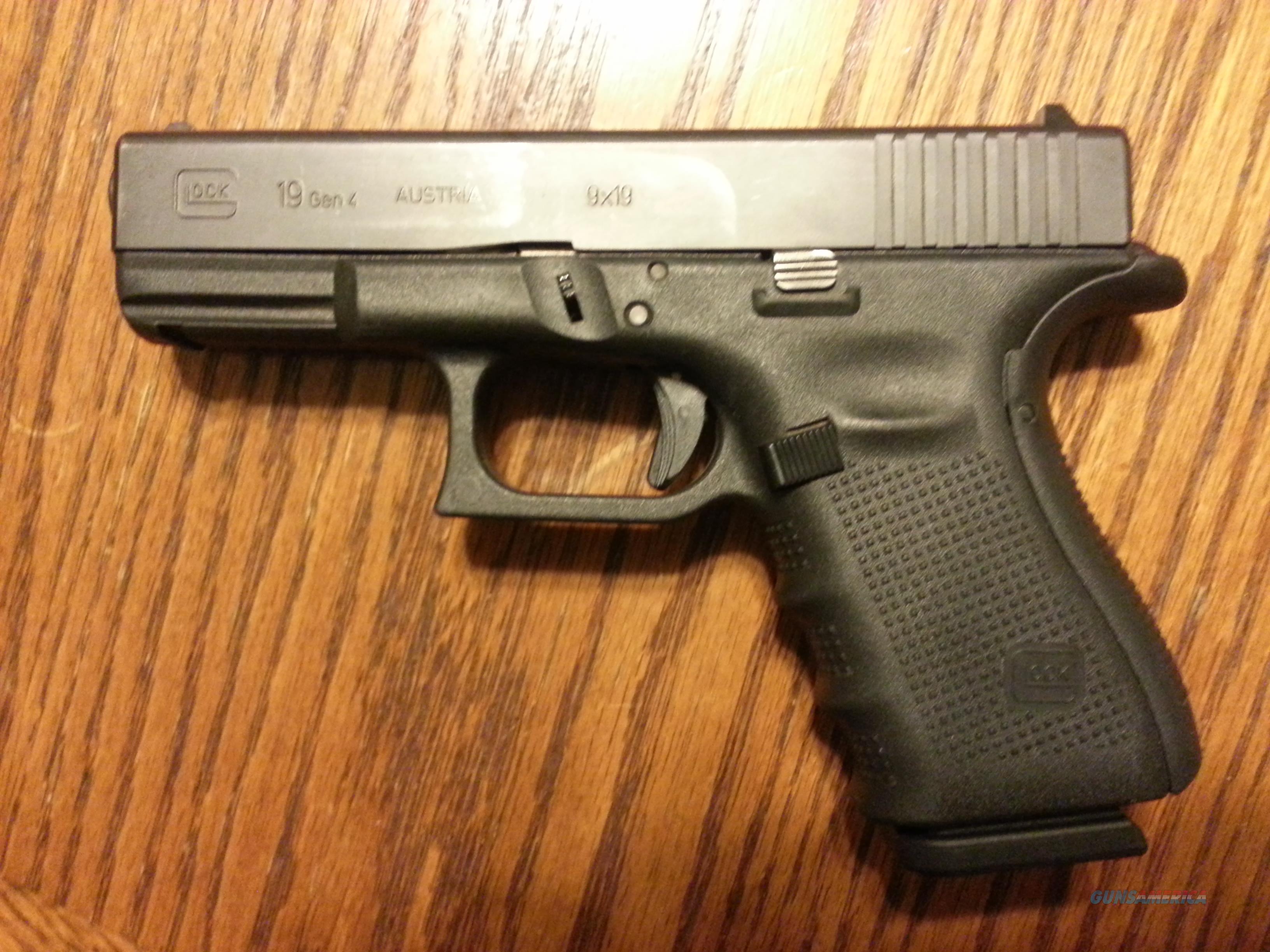 Glock 19 Gen 4, 9mm, 3 Mags, Xtra... for sale at Gunsamerica.com: 960198242