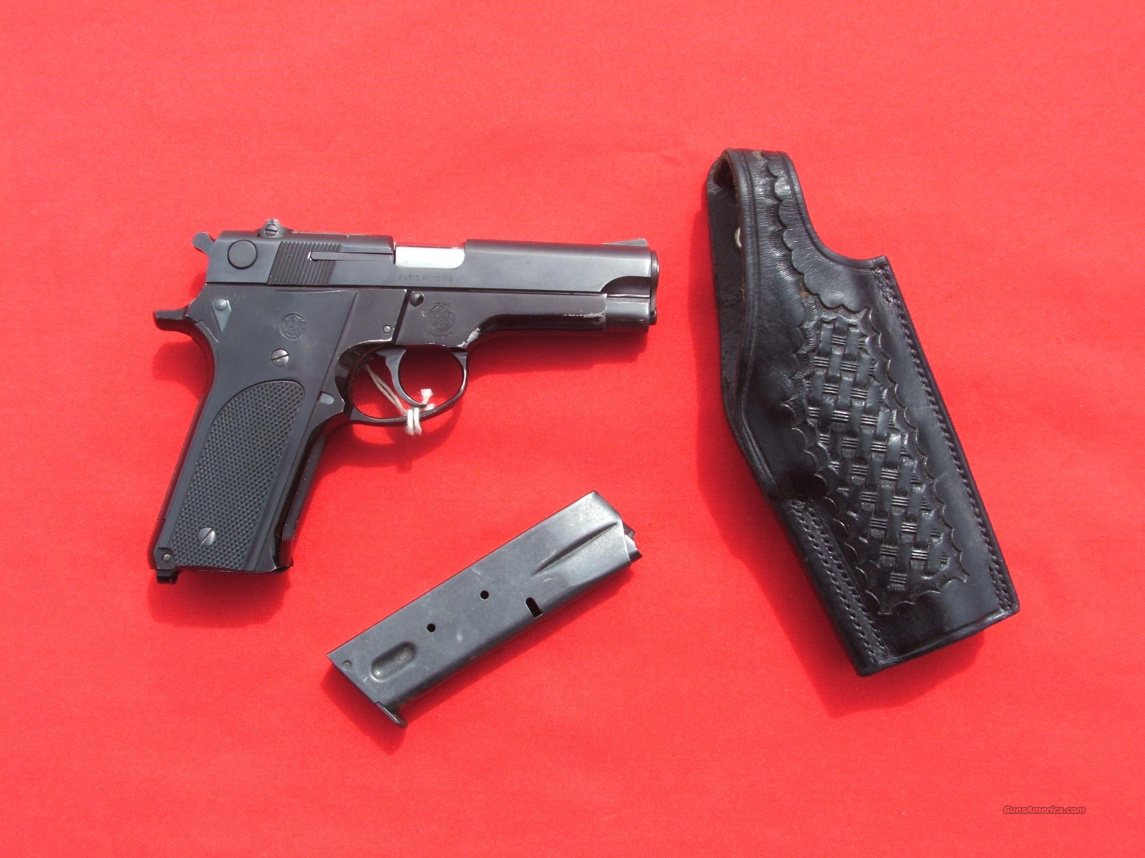 smith and wesson 9mm holster