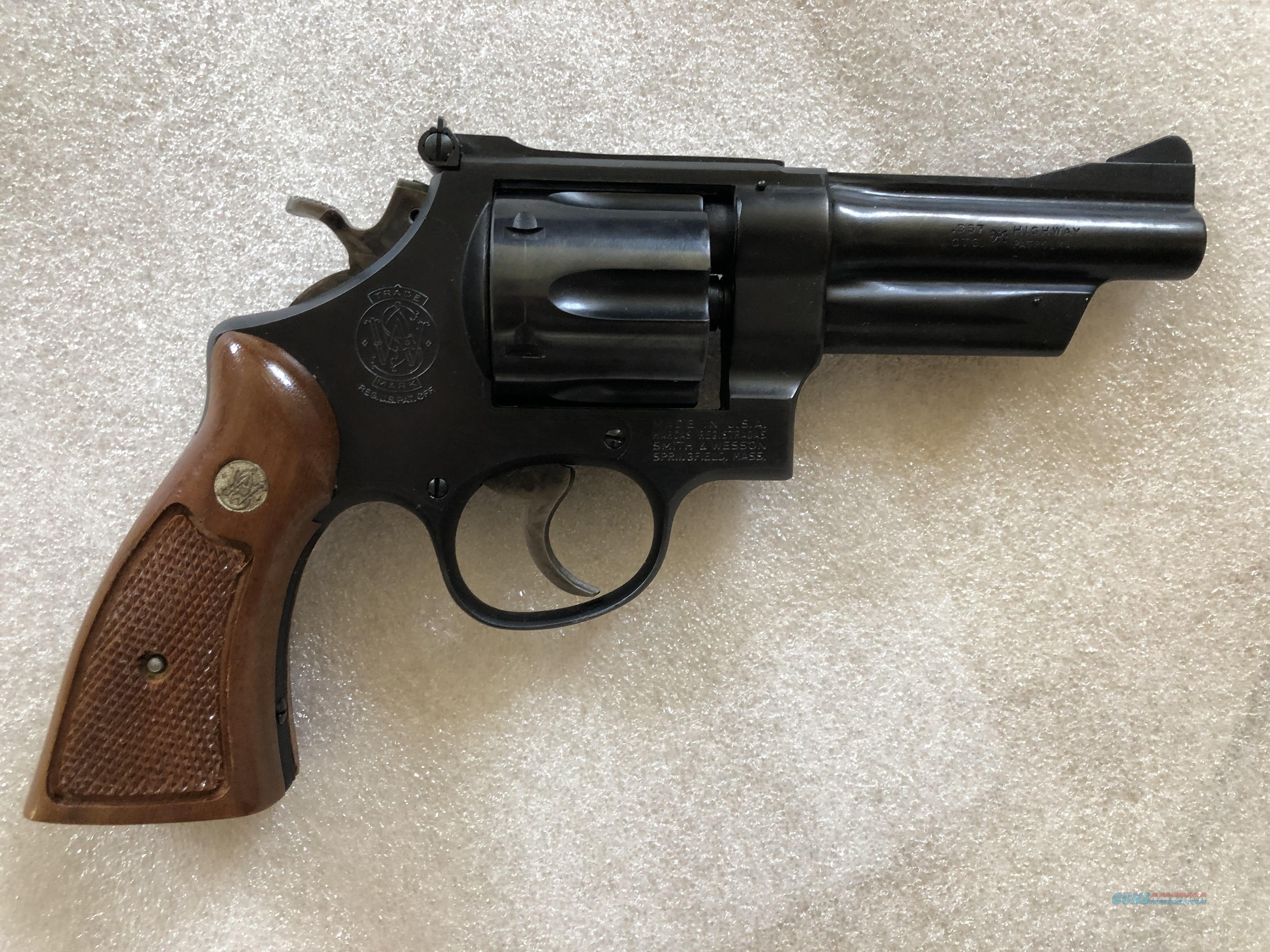 S & W Model 28-2, 4