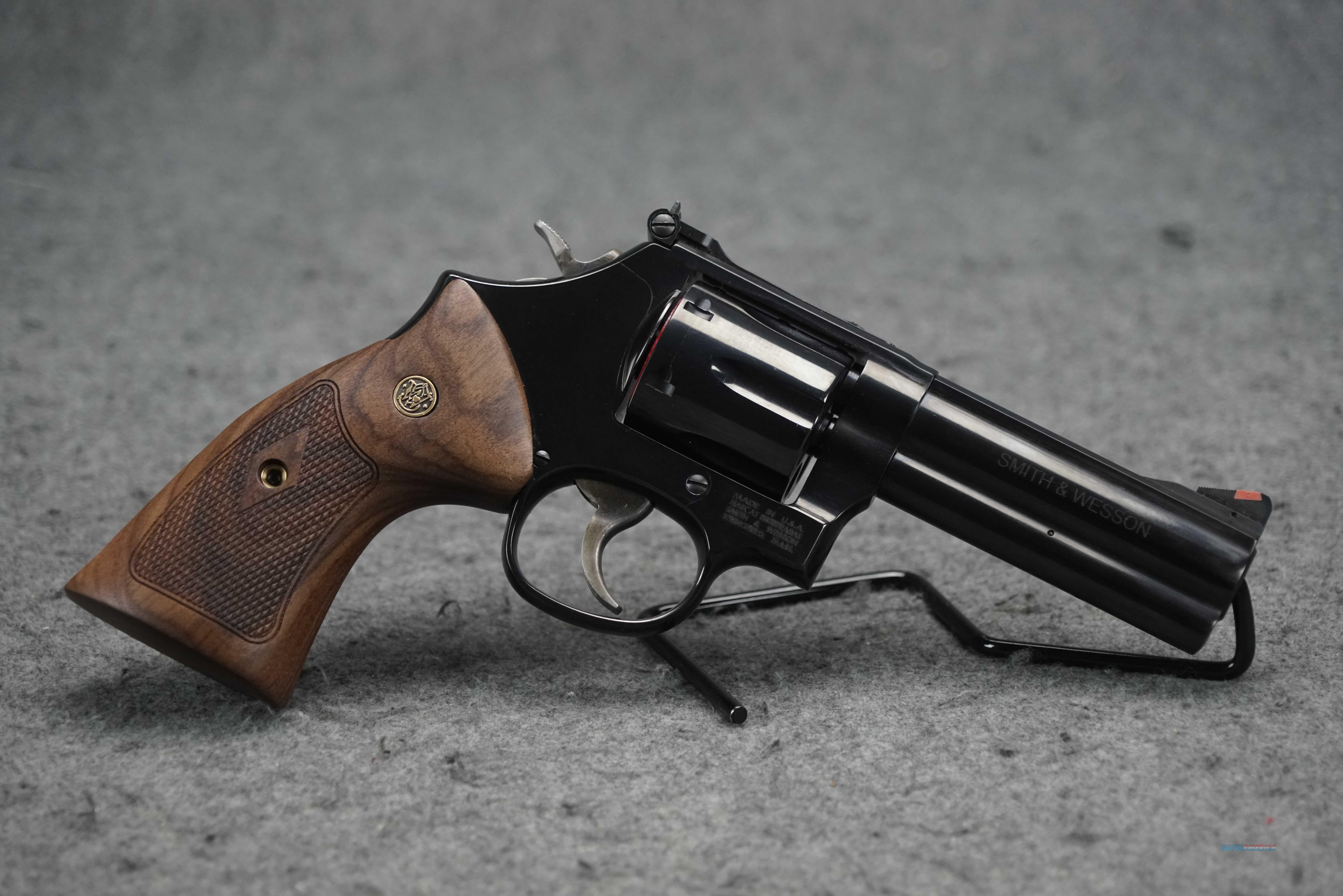 Smith & Wesson 586 Classic 4