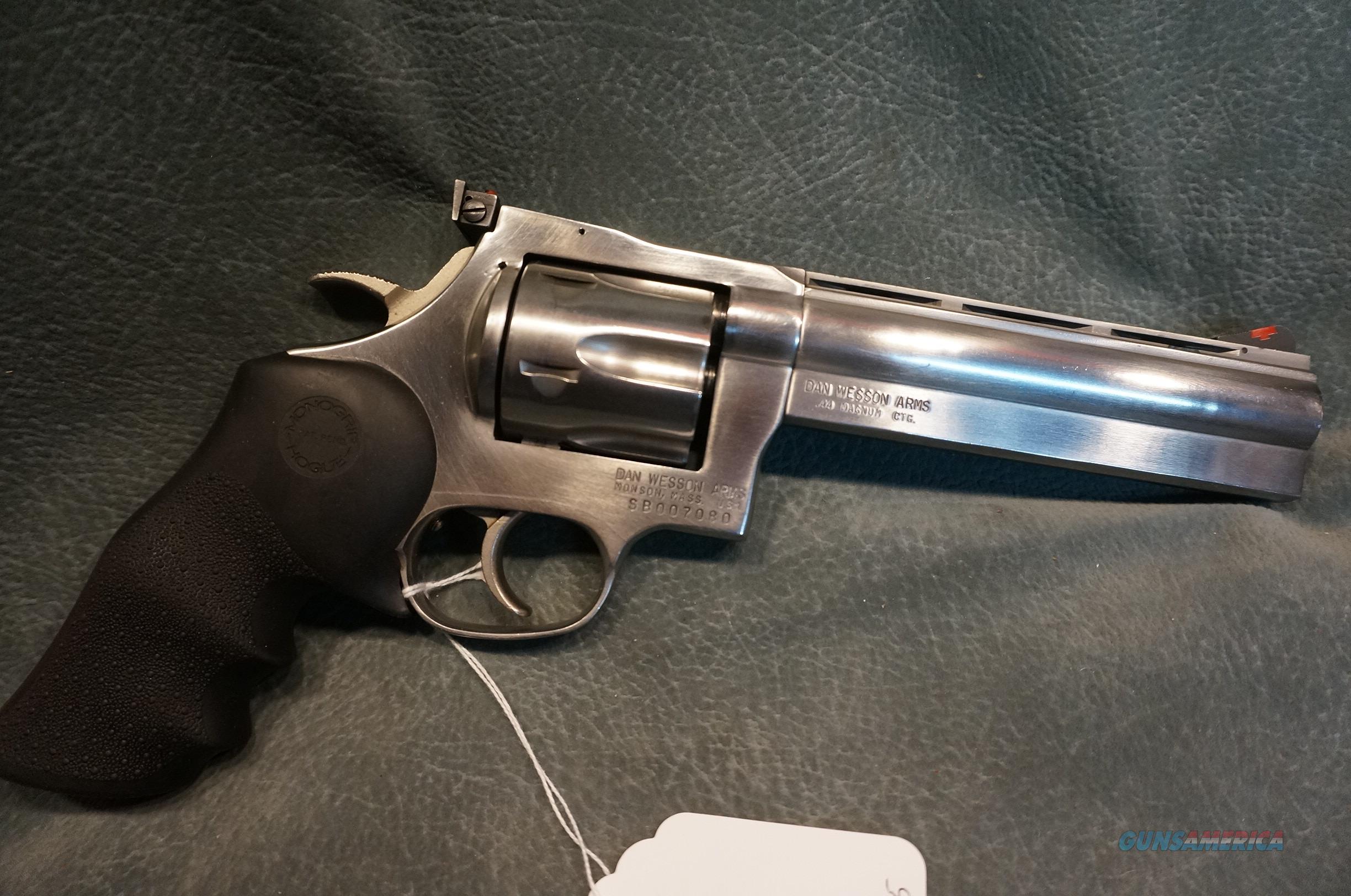 Dan Wesson 744-VH 44Mag w/box for sale at Gunsamerica.com: 924548564