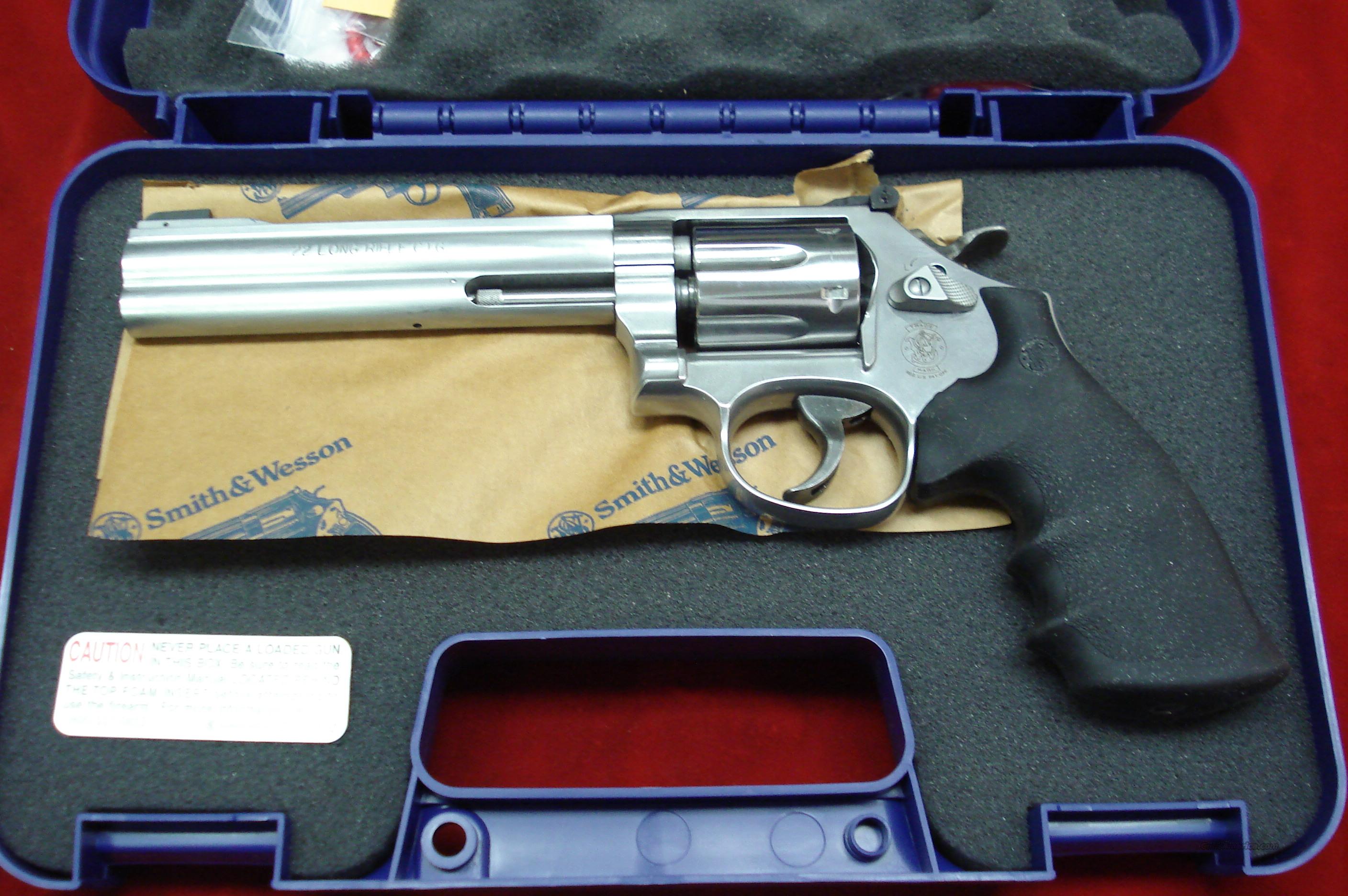 SMITH AND WESSON 617 22CAL. STAINLESS 6