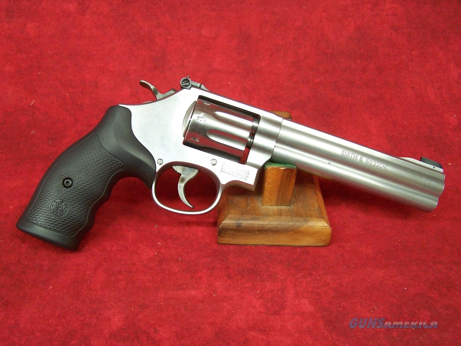 Smith and Wesson 648 -2 .22 WMR 6