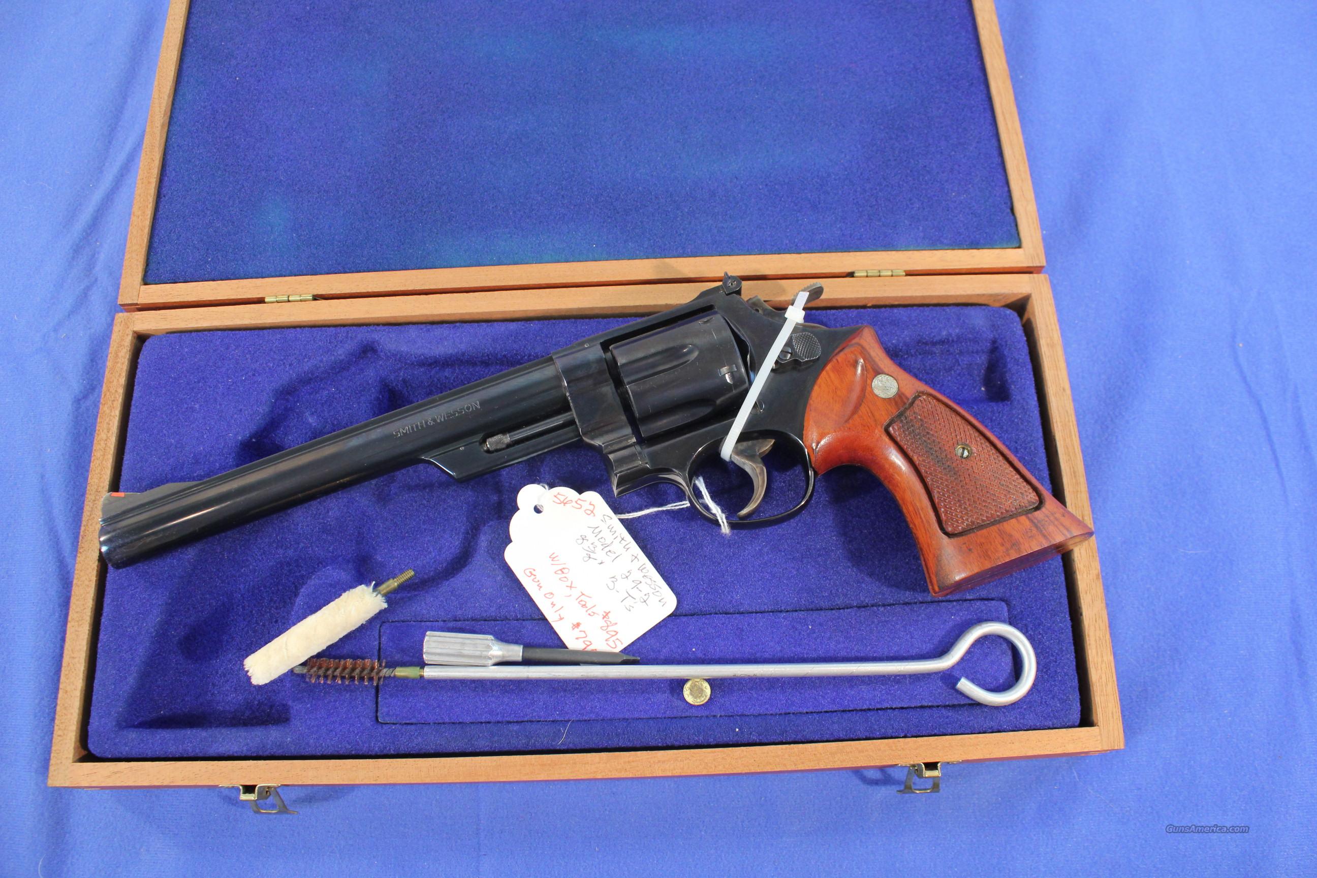 Smith & Wesson Model 29-2 w/8-3/8