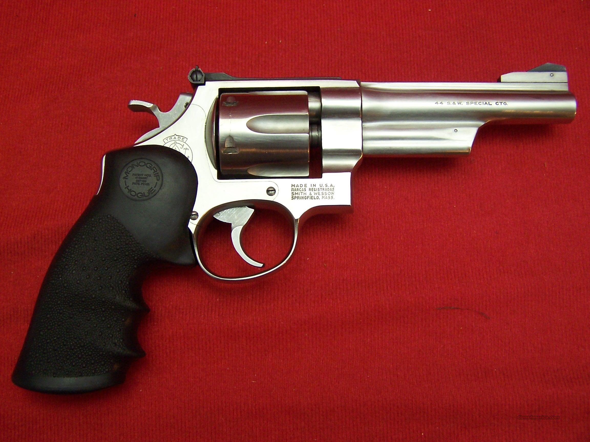 S & W MODEL 624 