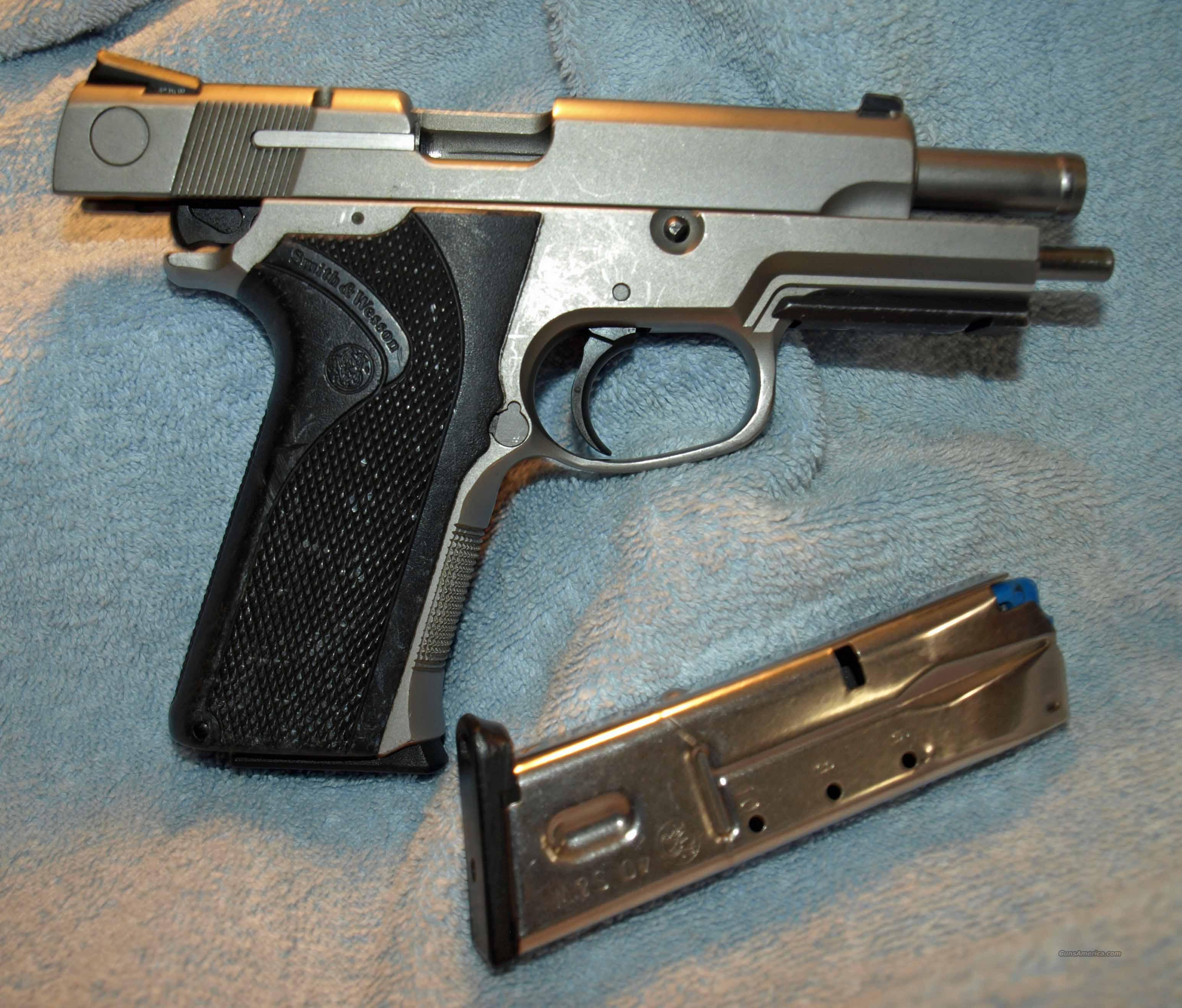 S&W .40 Tactical Pistol for sale