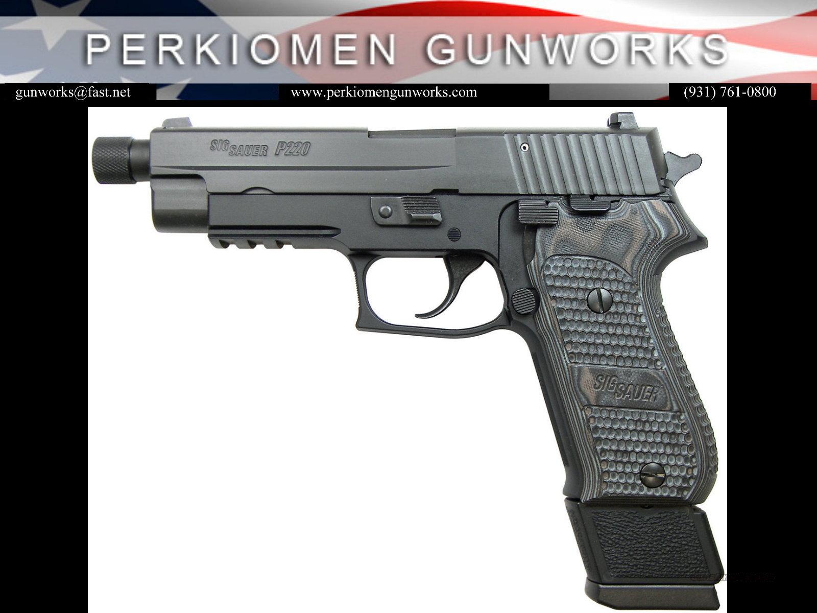 220 45. Sig p220. Оружие sig Sauer p220. -Sauer p220r. Sig p220 45 ACP Custom.