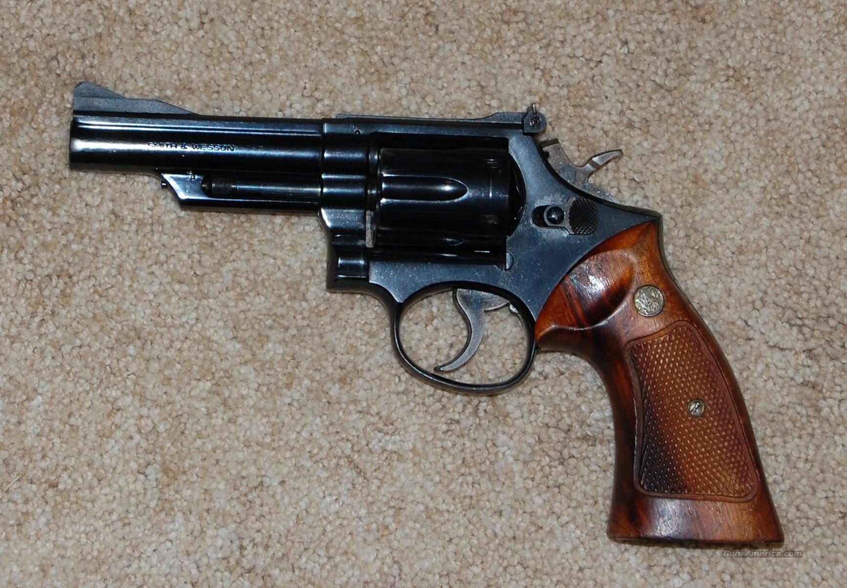 S&W Model 19-3, 4