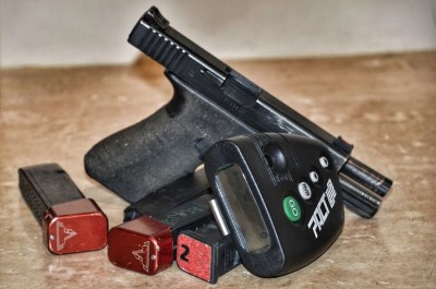 Dry fire gear: Glock 34, Pact Inc. Timer, and EMPTY mags with Taran Tactica extended base pads.