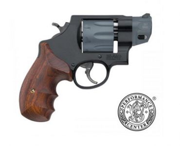 A Hi-Cap, Magnum Snubbie? The S&W Performance Center 327