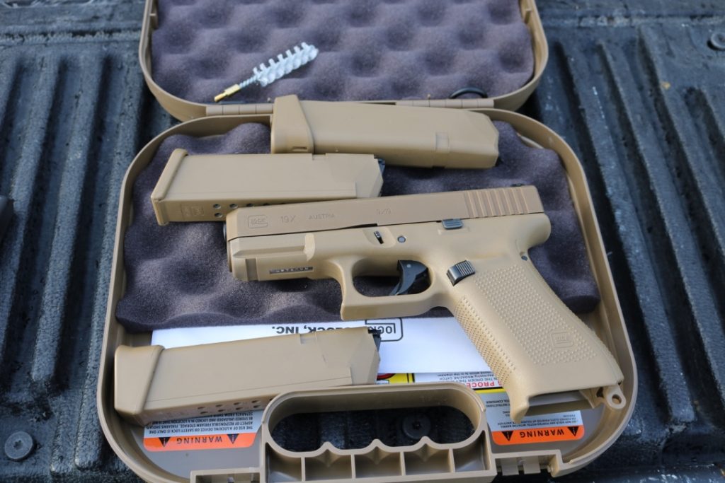 Glock 19X - A Commander Sized Glock