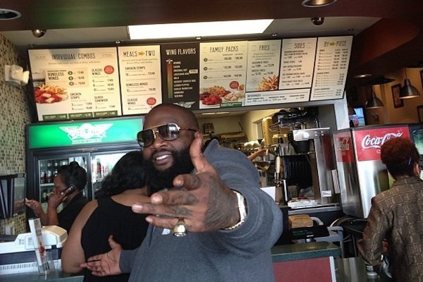 Rapper wants patrons to leave guns out of his restaurants