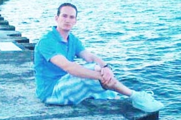 Man dies from shotgun blast to head, trying to show friends it wasn't loaded