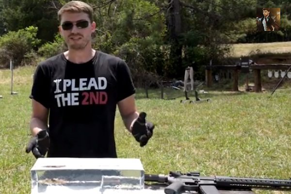 FPS Russia shows off new AR-15