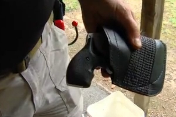 Illinois residents adjusting to concealed carry