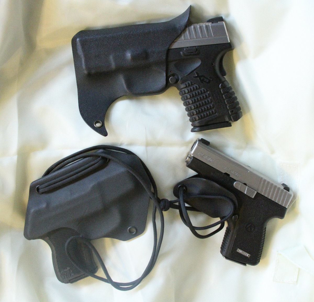 Springfield XDS pistol in an Armored Carry Kydex pocket holster