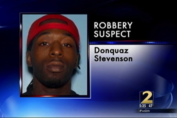 Female Papa John's Driver Shoots Robbery Suspect in Face