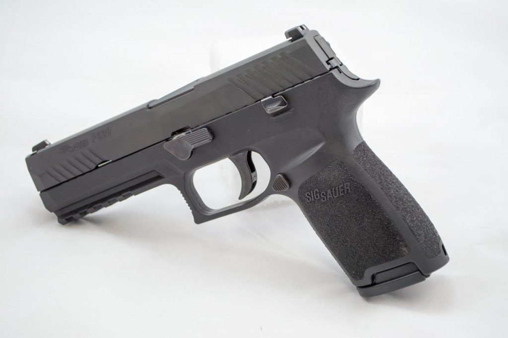 New Striker Pistol From Sig Sauer - P320 - Full Gun Review