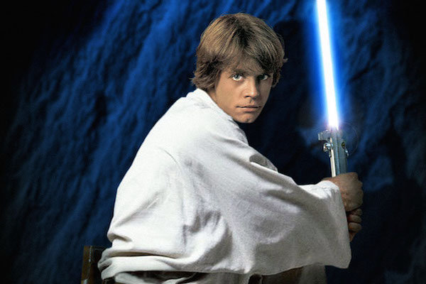 ‘Star Wars’ Actor Mark Hamill Calls For Stricter Gun Control After Journalist Shooting