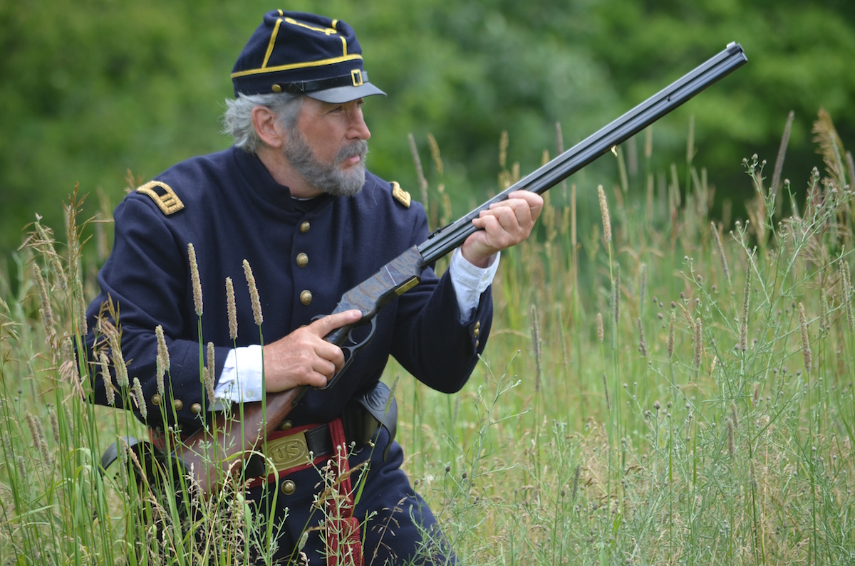 Фамилии винтовки. Henry Rifle 1860. Винчестер Генри 1860. Henry Winchester Rifle. Оружие 1860 годов.