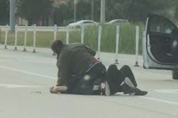 Concealed Carry Holder Shoots, Kills Suspect Attacking Sheriff’s Deputy