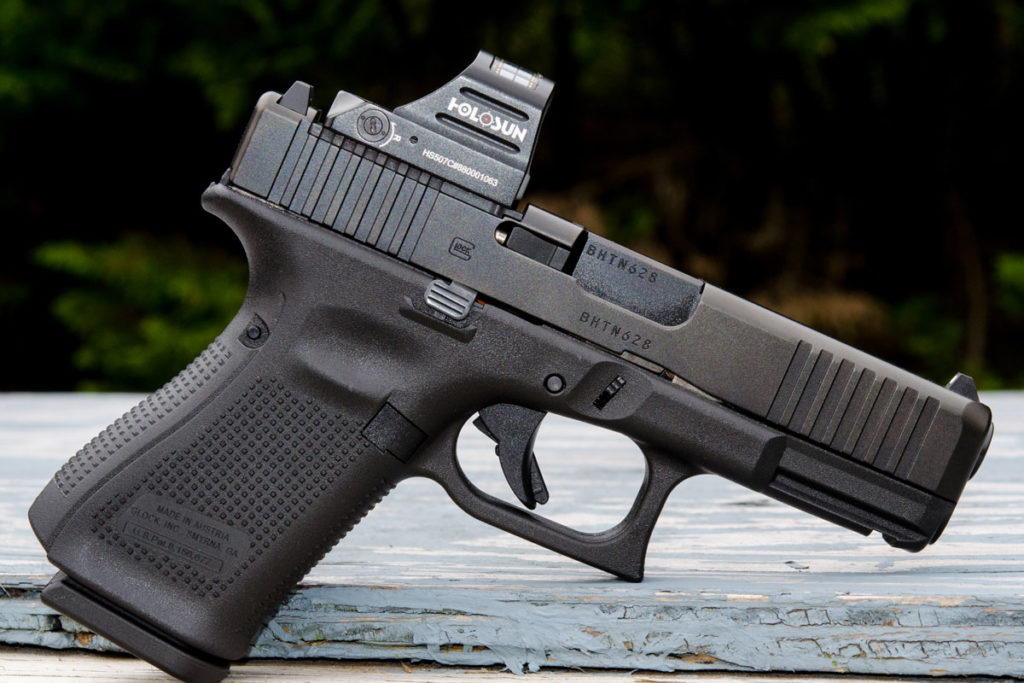 Still Champion: The New Glock 19 Gen5 MOS