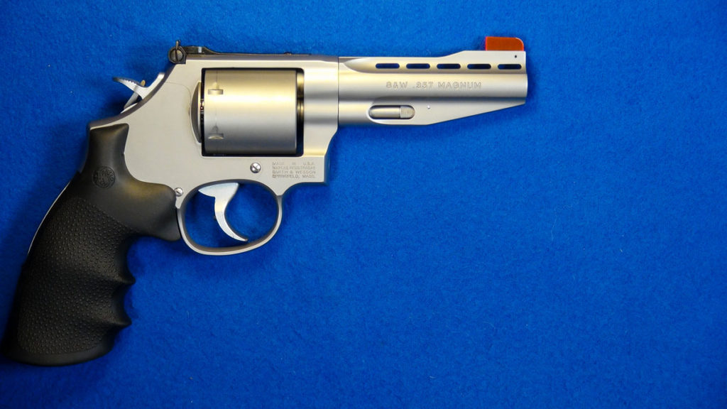 Smith & Wesson Performance Center Model 686 Raises the Bar Again