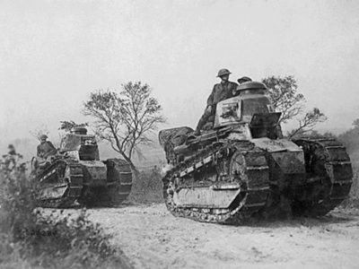 A Maxim Gun, an Abandoned French Tank, and One Determined American