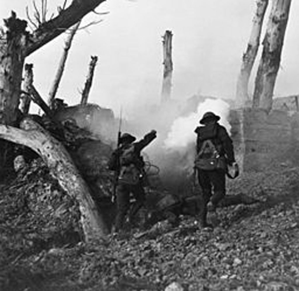 A Maxim Gun, an Abandoned French Tank, and One Determined American