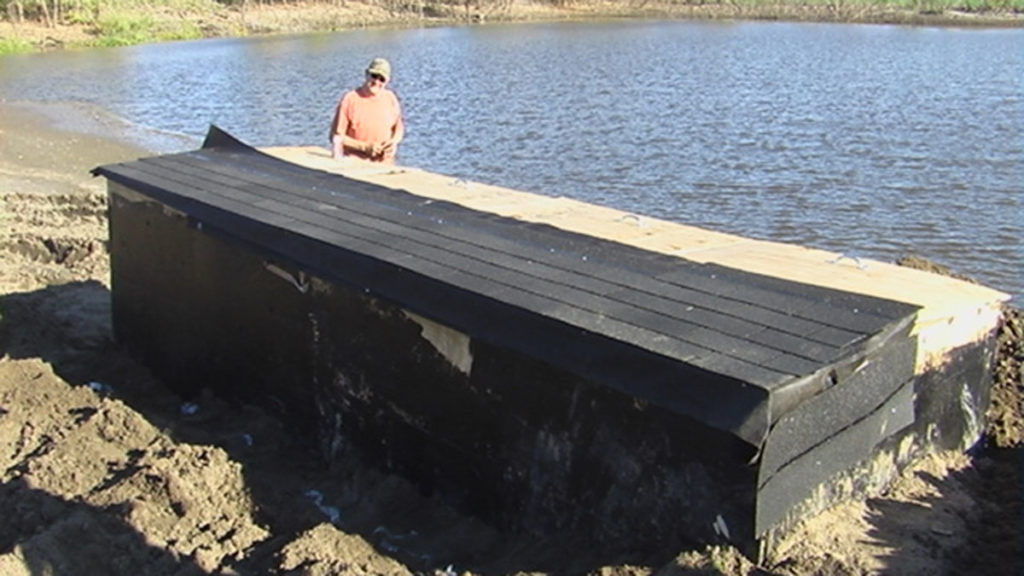 DIY - Building Waterfowl Blinds: Pit and Surface