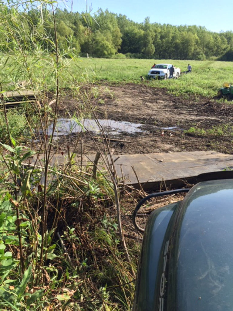 DIY - Building Waterfowl Blinds: Pit and Surface