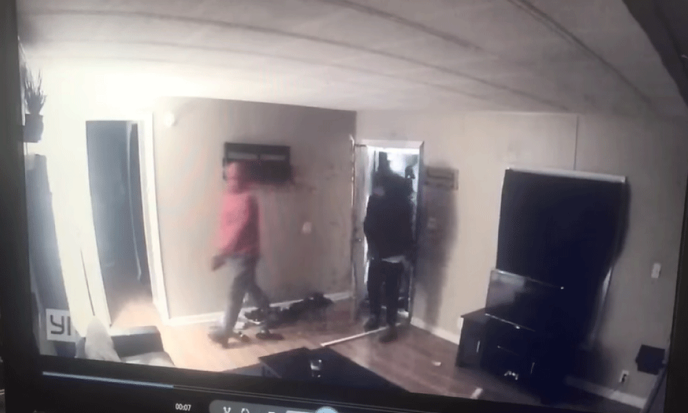 WATCH: Four Perps Invade Mobile Home, Armed Resident Sends Them Running