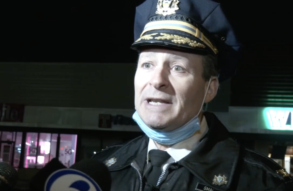 Armed Robber Fatally Shot in Neck By Concealed Carrier