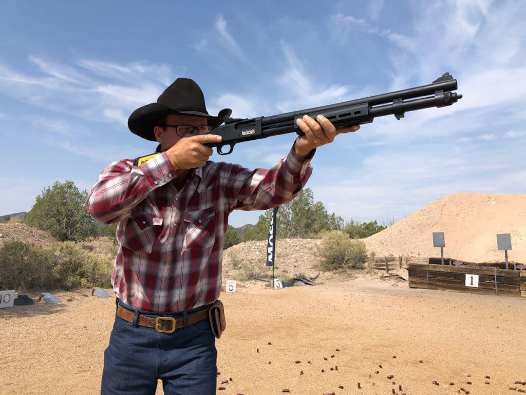 FIRST LOOK: NEW MOSSBERG 590S PUMP-ACTION SHOTGUN