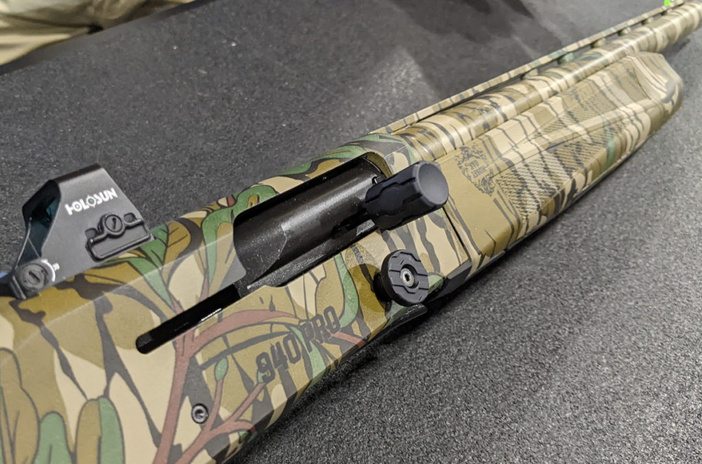 The Ultimate Turkey Gun? Mossberg Unveils the New Optics-Ready 940 Pro Turkey – SHOT Show 2022