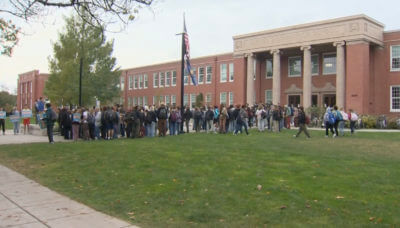 Woke Oregon Students Walkout to Support Gun-Control Measure 114