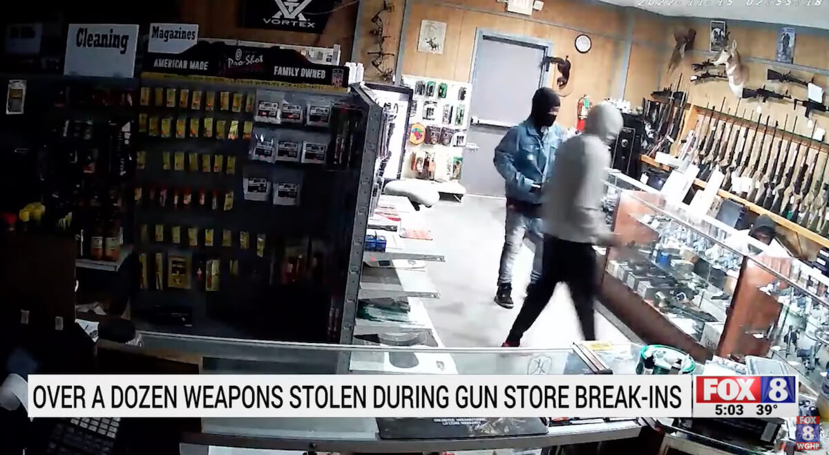 Video Gun Store Robbed For The Second Time Suspect Came In Through Ceiling