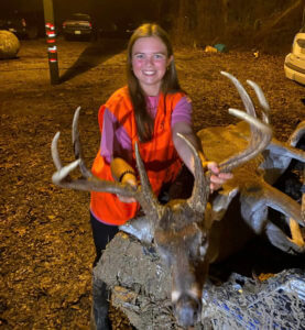 Mississippi Teen Bags Trophy Buck!