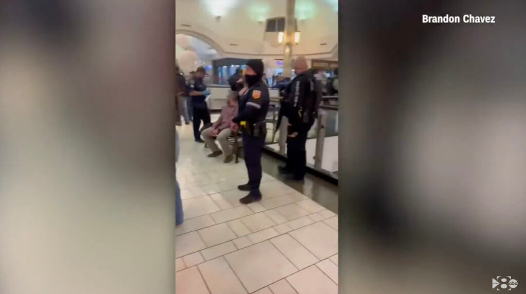 Clip of reaction to mall shooter in El Paso.