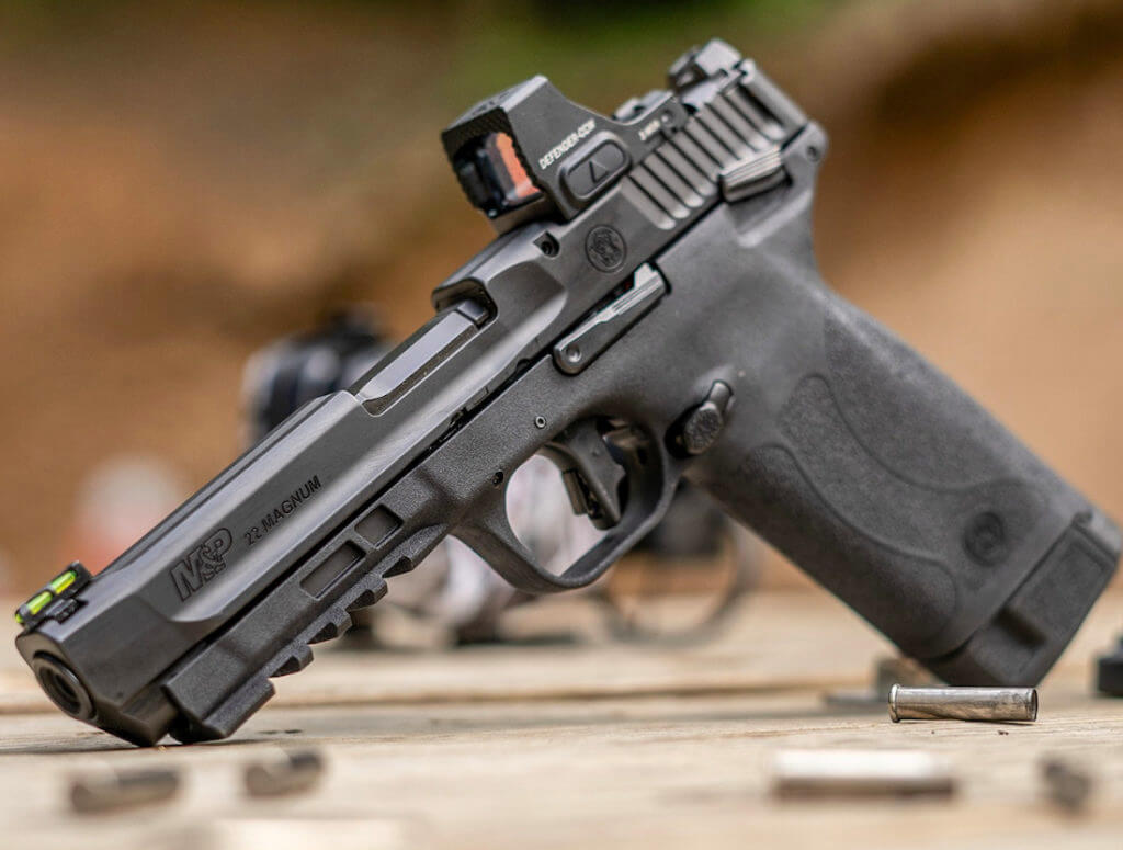 A solo shot of the M&P22 MAGNUM pistol.