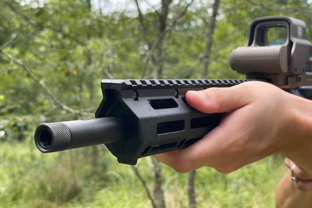 FPC featuring an M-LOK handguard and threaded barrel