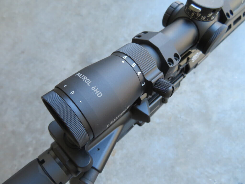 Extended throw lever on Leupold Patrol 6HD to rapidly increase or decrease magnification. 